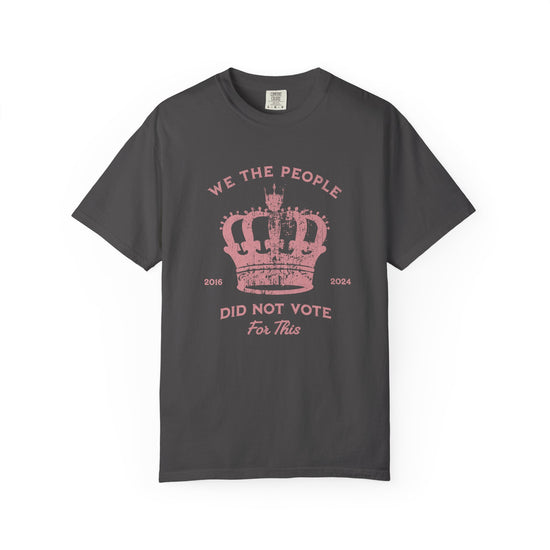 Black t-shirt with pink text and crown graphic and text says 'No Kings'